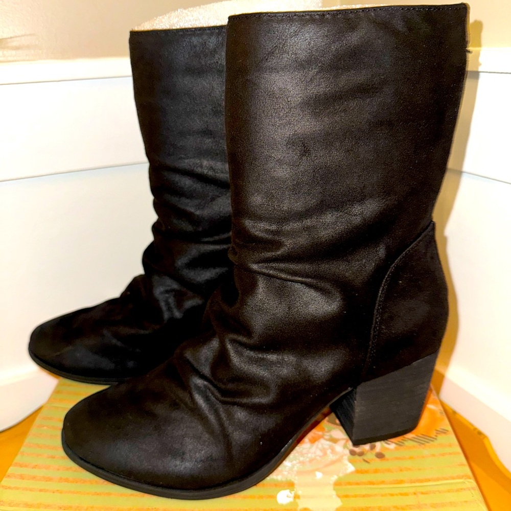 Very G Preston mid calf boot in black